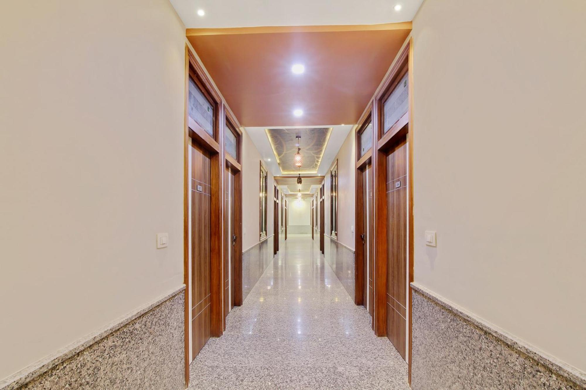 Hotel O Royal Guest House Ludhiana Buitenkant foto